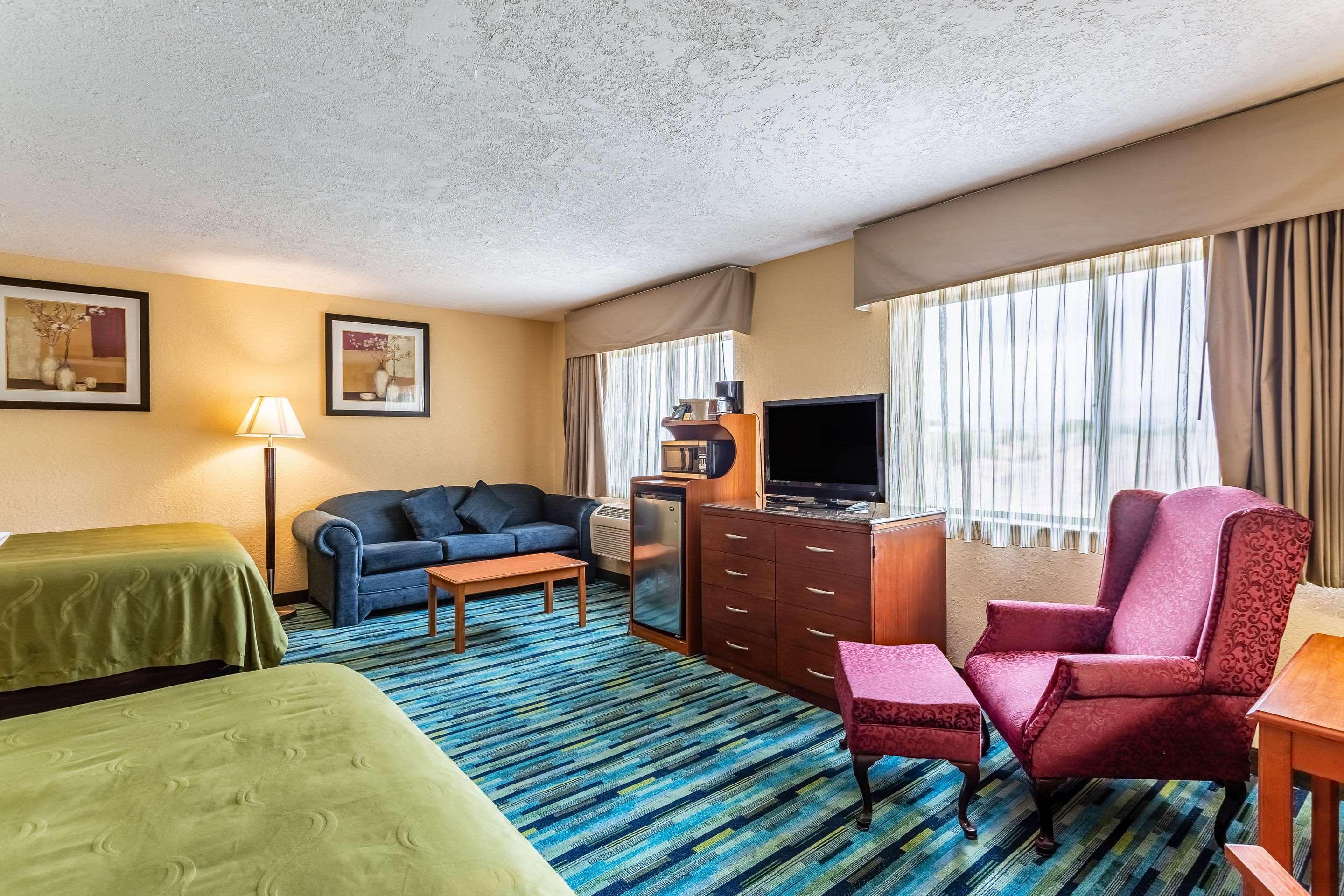 Quality Inn Los Lunas Exterior photo