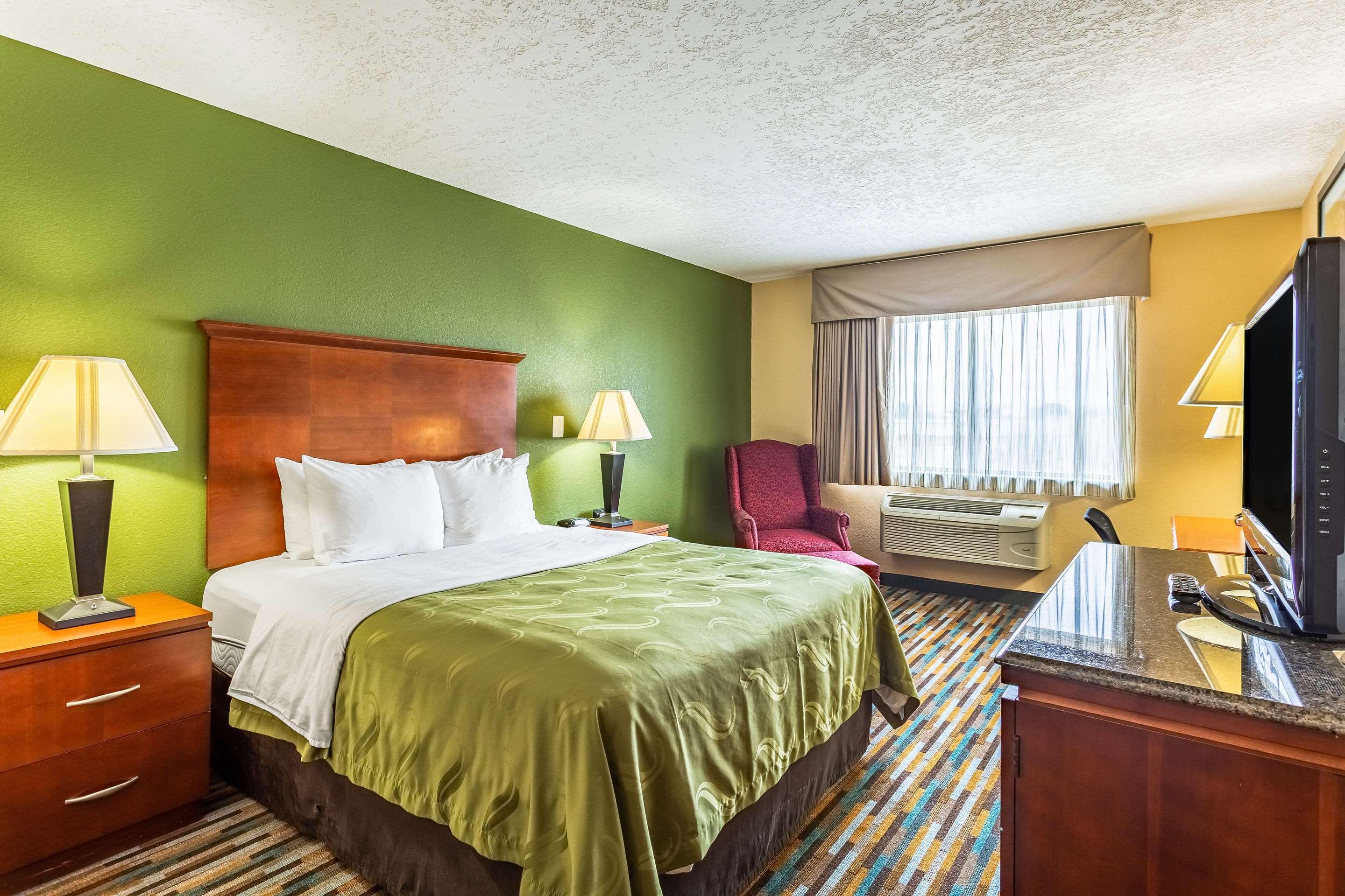 Quality Inn Los Lunas Exterior photo