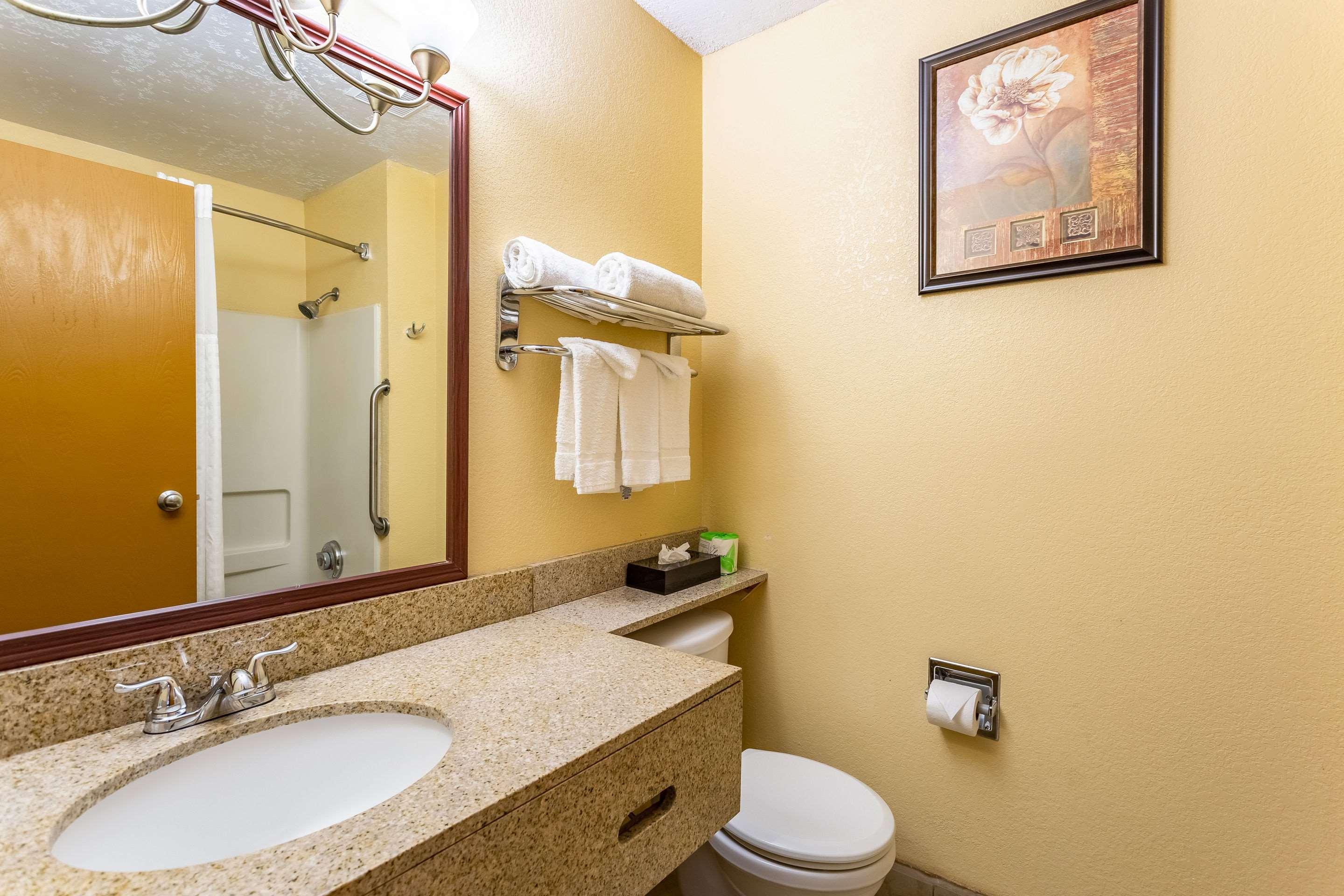 Quality Inn Los Lunas Exterior photo