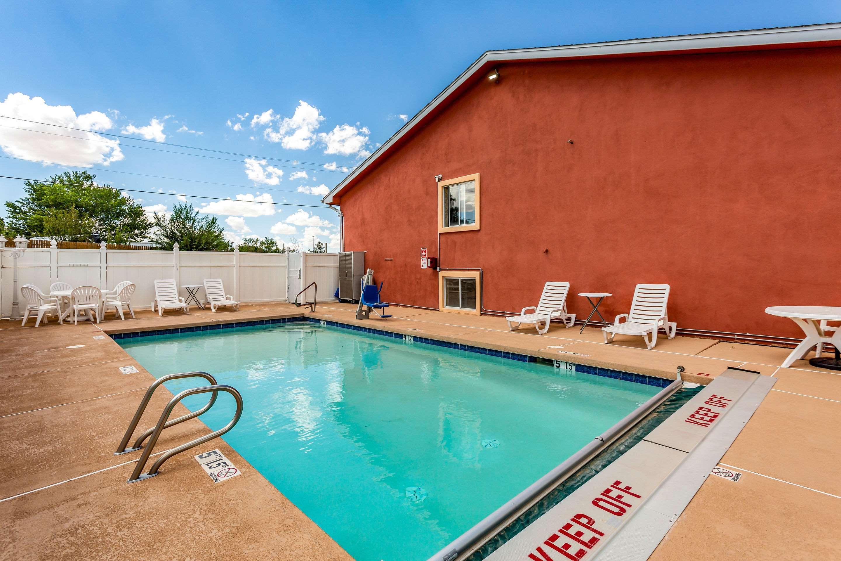 Quality Inn Los Lunas Exterior photo