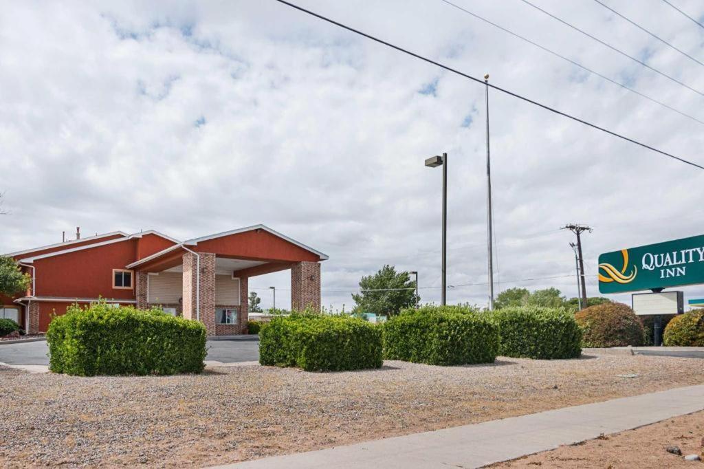 Quality Inn Los Lunas Exterior photo