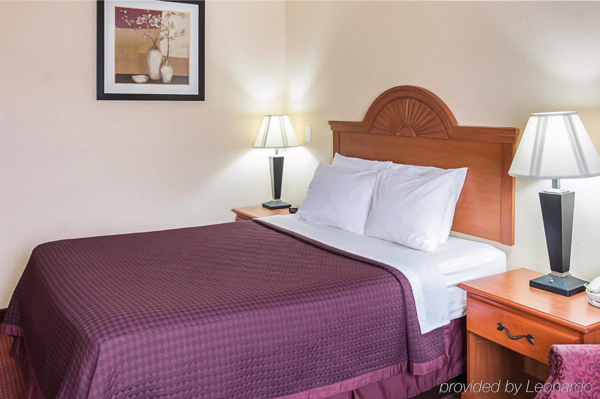 Quality Inn Los Lunas Exterior photo
