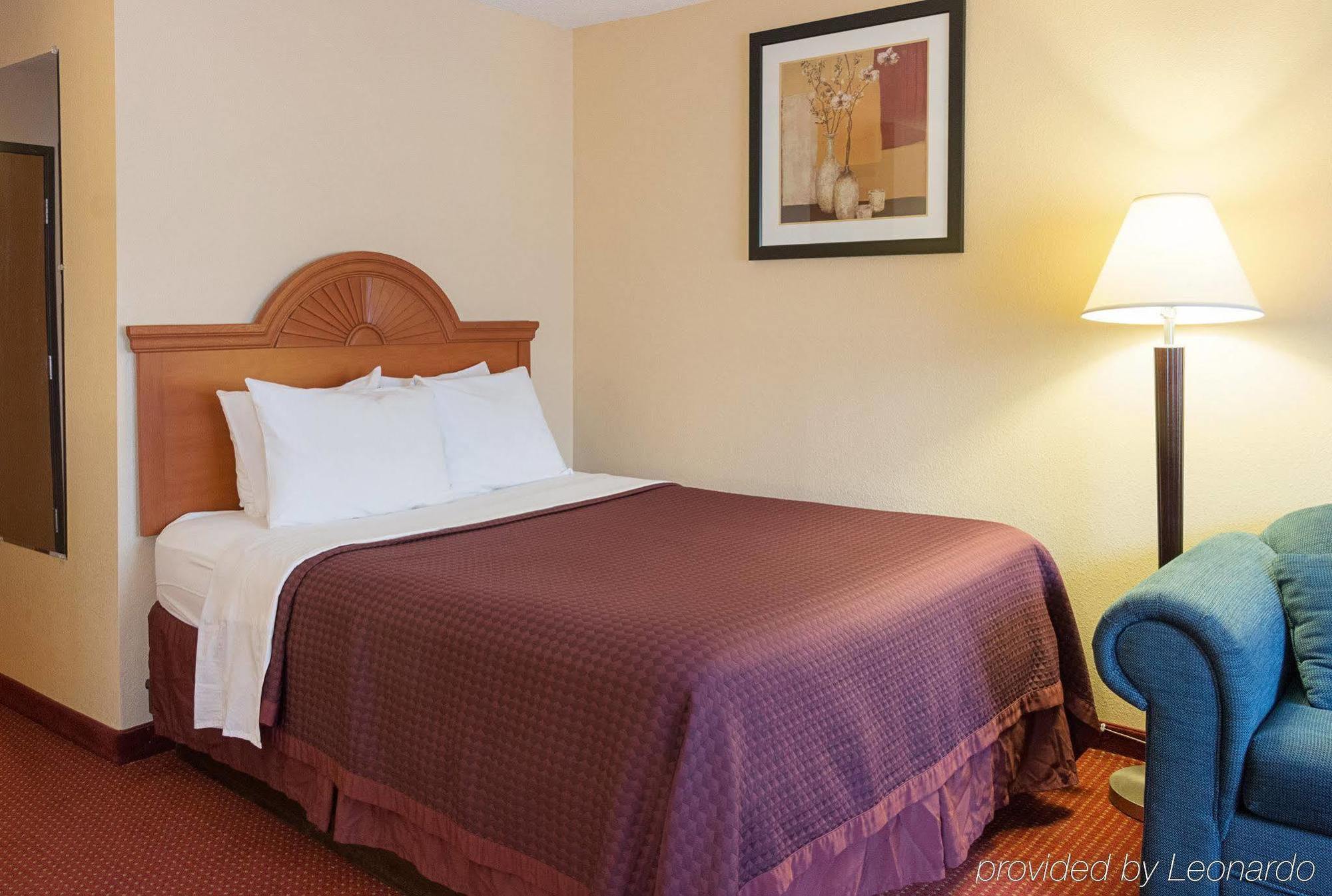 Quality Inn Los Lunas Exterior photo